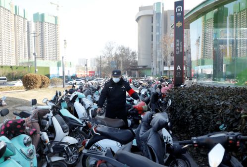 未上牌电动车不得上路 不戴头盔将被罚款...... 郑州市非机动车管理办法 5月1日起施行